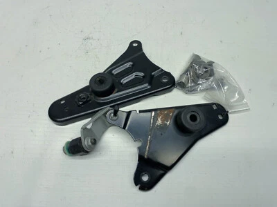 Soporte de escape BMW K1100LT Exhaust Mount Bracket (2) 95' Foto 1 de 2