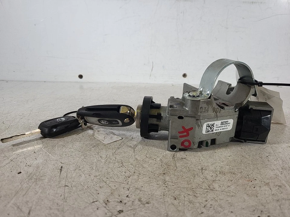 Vauxhall Astra K Sri 2015-2021 1399 Hatchback 5 Door Ignition Switch O4 — 第 1/4 张图片