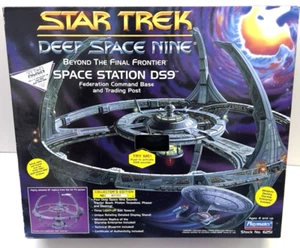 Star Trek Deep Space Nine Space Station DS9 Playmates No. 6251 Playmates 1994 - Picture 1 of 3