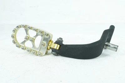 Harley Dyna FXD Super Glide 2007 fabricante de equipos originales estriba derecha soporte montaje billet Foto 1 de 4