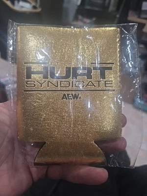 The Hur Syndicate All Elite Ящик KOOZIE Новый Запечатанный Исключительный Товар AEW  - Изображение 1 из 2