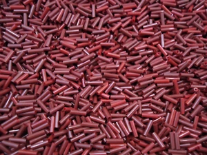 Cuentas de corneta 6 mm borgoña oscura 100 g tubo de vidrio largo hueco  - Imagen 1 de 1