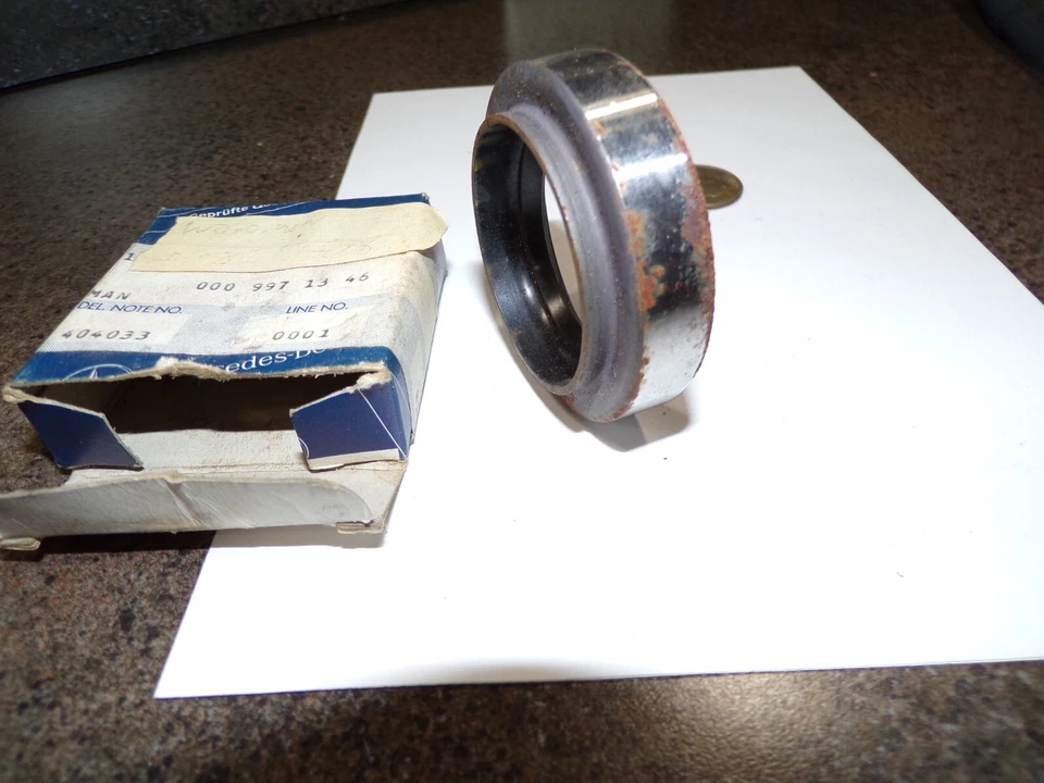 Nuevo de Lote Antiguo Mercedes-Benz #0009971346 Eje Trasero Sello Diferencial W121, W180, Ponton, 190SL Foto 1 de 4