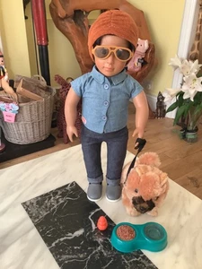 Our Generation Junge Puppe Franco mit Haustier Chow Hund & Zubehör "sehr guter Zustand" - Bild 1 von 18
