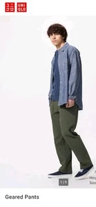 UNIQLO Mens Geared Pants Size LARGE pockets GREEN Water Repellent - Picture 1 of 17