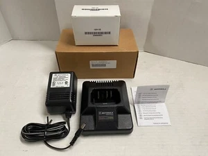 Motorola HTN9042A Intellicharger Rapid-Rate Single-Unit Battery Charger - 120V - Picture 1 of 11