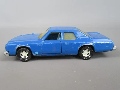 D625 Vintage 1979 Matchbox UK Plymouth Gran Fury Ripinto Blu SuperKings - Immagine 1 di 4