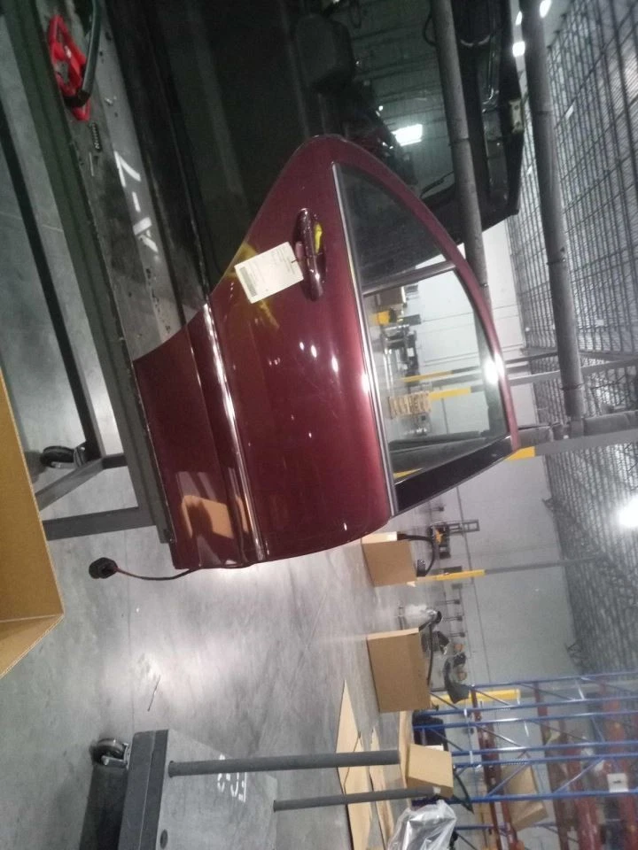 Puerta lateral trasera pasajero tipo sedán 203 C280 compatible 01-07 MERCEDES CLASE C 386756 Foto 1 de 1