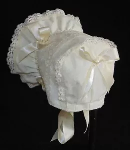 New Printed Ivory with Ivory Trim Baby Bonnet - Picture 1 of 4