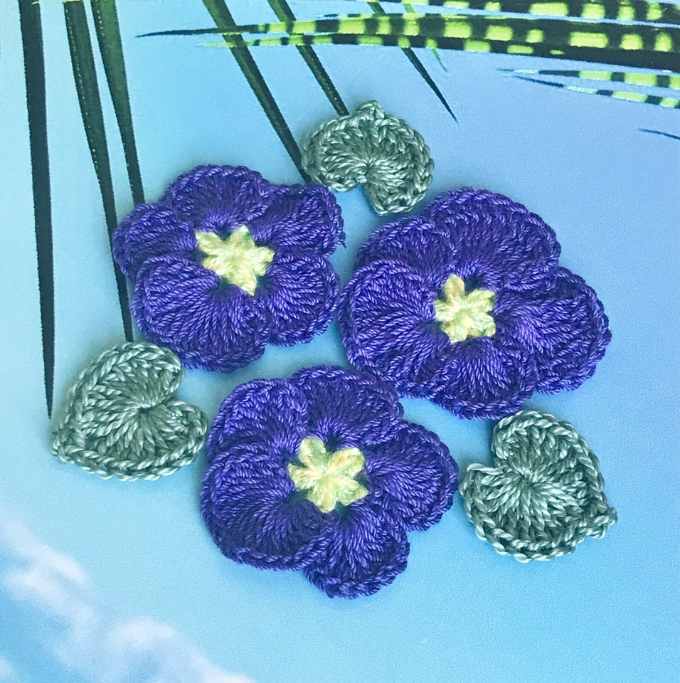 Lavanda Púrpura Violeta Crochet Pensamiento Flores Hojas Conjunto Apliques 6 Piezas Foto 1 de 1