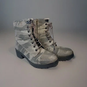 Madden Girl Emma Combat Boots Size 7 Lace Up Boots Booties Heel Black Gray Camo - Picture 1 of 13