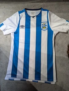 2019-20 Huddersfield Town Men's Home Shirt Size Small - Picture 1 of 7