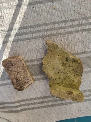 Antichi Frammenti Di Ceramica Archeologia  - Immagine 1 di 4