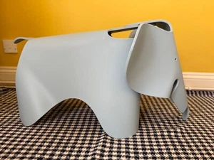 Vitra Eames Elephant Small - Blue - Picture 1 of 7