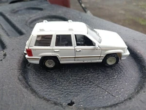 ROAD CHAMPS JEEP GRAND CHEROKEE LTD 4X4 1/43 SCALE DIECAST - Picture 1 of 4