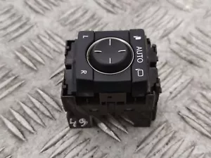 LEXUS NX Z1 Mirror adjustment switch 183746 - Picture 1 of 6