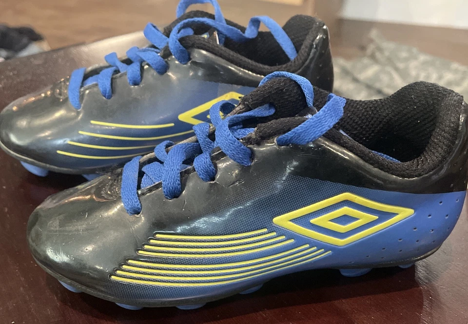 UMBRO Boys Girls Sz 9K Soccer Ball Cleats Shoes Black & Blue Athletic Rec League - Image 1 of 4