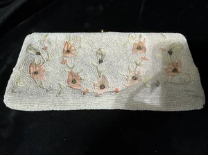 Vintage Dormar Purse Hand Made Belgium White Beaded Embroidered Floral Kiss Lock - Picture 1 of 9