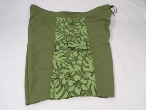 Vintage L L Bean Board Shorts Men 38 Tropical Pattern Greens Cargo Pocket F25 - Picture 1 of 6