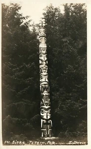 INDIAN TOTEM POLE SITKA ALASKA ANTIQUE REAL PHOTO POSTCARD RPPC - Imagen 1 de 2