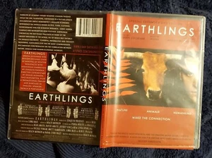 EARTHLINGS - Joaquin Phoenix - rare extended DVD in thin case - very good - Picture 1 of 2