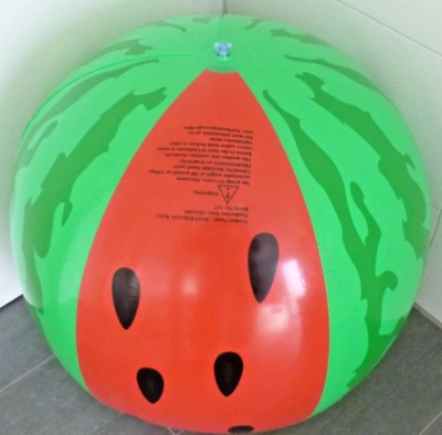 Riesiger bunter WASSERBALL "Wassermelone", D = 100 cm / 40" flach - Bild 1 von 4