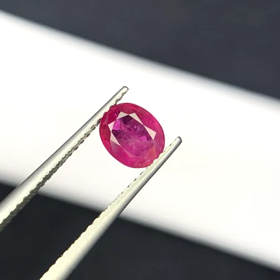 Certified 0.81 Ct Natural Ruby Cut Oval Shape Loose Gemstone From Afghanistan - Image 1 of 4
