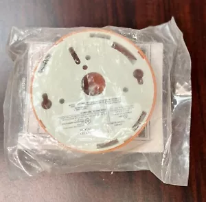 BRAND NEW Edwards EST SIGA-SB SIGA SB Standard Detector Base +900 available - Picture 1 of 2