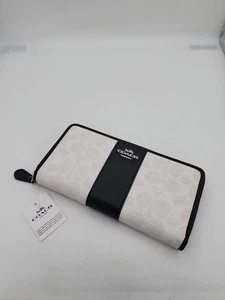 NWT Coach F54630 Zip Around Wallet Classic C Signature Black White Outlet - Picture 1 of 9
