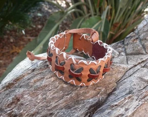 Bracelet réglable pour homme ou ado en cuir tressé naturel et marron Madagascar  - Imagen 1 de 8