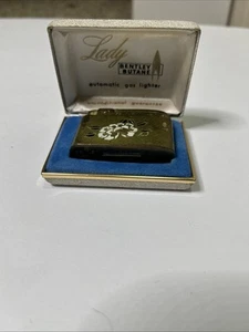 1950's Vtg Bentley Gold Tone Lighter w/Flower Pattern Made in Austria Fair Cond - Picture 1 of 6