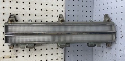 Oldsmobile Delta 88 Royale Brougham 1985 luz de reversa trasera Foto 1 de 3