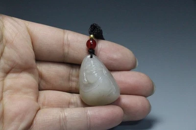 中国古董老海天玉手工雕刻佛吊坠雕像 — 第 1/4 张图片