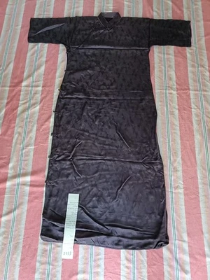 Antique Chinese Qing Dynasty Silk Robe, Vintage Embroidered Costume Collectible - Image 1 of 4