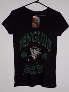 Pittsburgh Penguins t shirt Majestic women's medium v-neck NWT - Picture 1 of 3