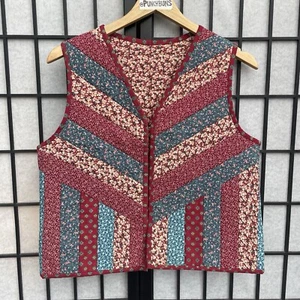 Vintage 1970s Red & Blue Calico Floral Quilt Patchwork Vest Handmade Prairie Top - Picture 1 of 4