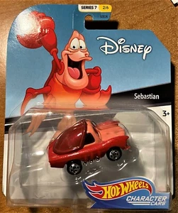 Coche de personajes Hot Wheels - Colección Disney - #GGX58 Sebastian - Imagen 1 de 1