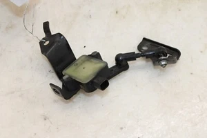 Sensor de nivel de faro trasero izquierdo Ford Mustang 2015-2023 OEM IE57 - Imagen 1 de 3