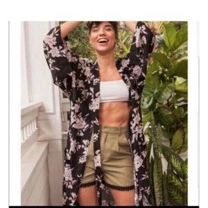 Spiritual Gangster Maya Floral Kimono Black One Size Women Flowy Versatile Robe - Picture 1 of 10