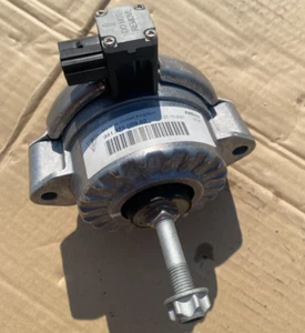 Porsche 981 GT4 Spyder Engine Mount Bearing Holder Hydraulic Bearing PADM L=R 98137505982 - Picture 1 of 4