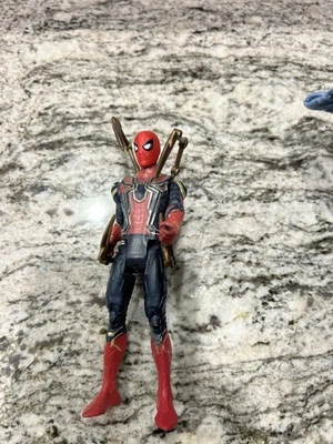 "FIGURA DE ACCIÓN JUGUETE SPIDER MAN MARVEL AVENGERS INFINITY WAR IRON SPIDER MAN 6""" Foto 1 de 2