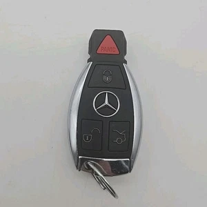 2012-2018 Mercedes Benz Keyless Fob Remote FCC ID: IYZDC12A / IC: 2701A-DC12A - Bild 1 von 3