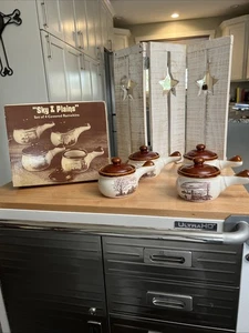 (132) Set/4 Vintage stoneware Ramekins - Brown/White  w/Lids - Original box. - Picture 1 of 13