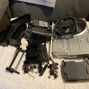 Lote de piezas Xbox one S (Modelo 1681) - Soportes, conectores, ladrillos eléctricos - ¡Mira! - Imagen 1 de 11