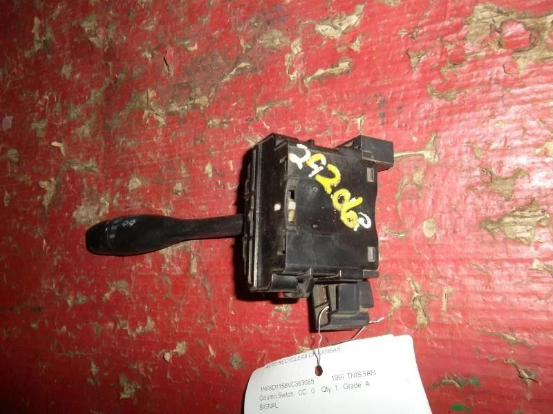 Column Switch Turn Signal And Headlamps Fits 96-97 NISSAN PICKUP 152478 - Image 1 of 1