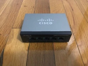 Cisco SF100D-05 5-Port Desktop 10 100 Switch - Picture 1 of 5