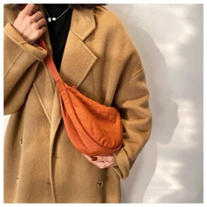 Einfarbige tragbare Damen-Schultertasche einfache fimale Nylon Umhängetasche - Bild 1 von 27