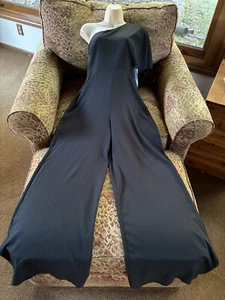 XOXO NWT black one shoulder wide leg jumpsuit sz M - Picture 1 of 4