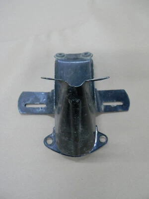 1968-71 Honda Cl 175 350 450 & CB 175 350 450 tail light bracket Foto 1 de 4