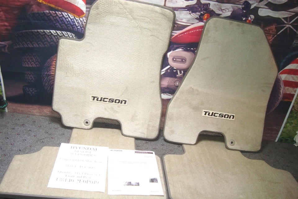 Juego de 4 alfombrillas de felpa para Hyundai OEM premium marfil para Tucson 05-09 Y1 Foto 1 de 4